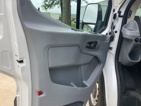 Used 2017 Ford Transit 150 XL RWD image 10