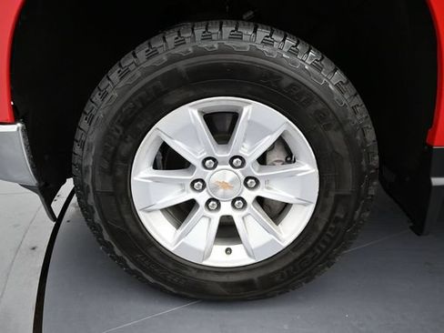 Used 2025 Chevrolet Silverado 1500 LT AWD/4WD image 10