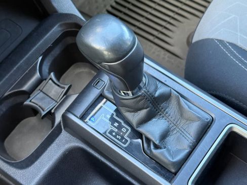 Used 2021 Toyota Tacoma TRD Off-Road image 20