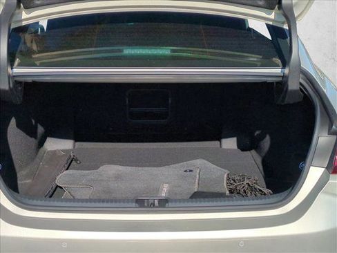 Used 2023 Lexus ES 300h ES 300h Luxury image 6