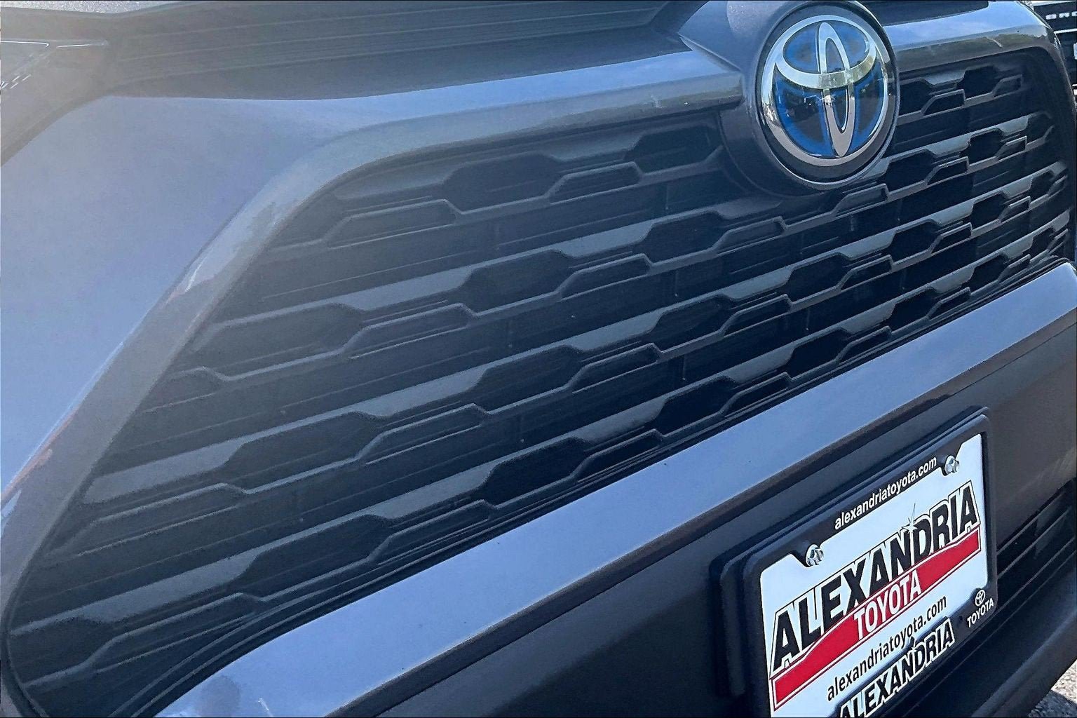 Used 2024 Toyota RAV4 XLE w/ Weather Package AWD/4WD image 28