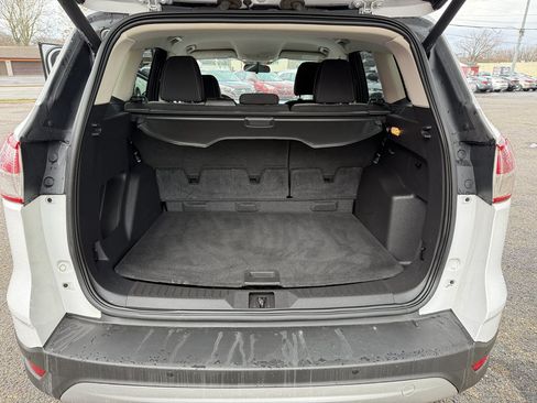 Used 2016 Ford Escape SE w/ Equipment Group 201A FWD image 23