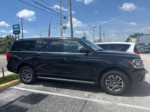 Used 2024 Ford Expedition Max XLT AWD/4WD image 4
