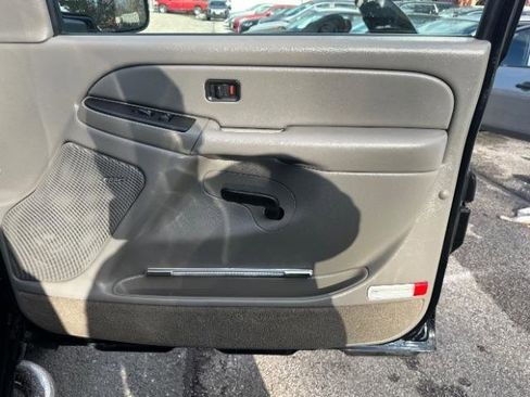 Used 2005 Chevrolet Avalanche Z71 w/ Sun And Sound Package image 33