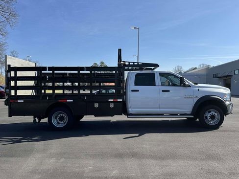 Used 2018 RAM 5500 Tradesman w/ Chrome Appearance Group image 24