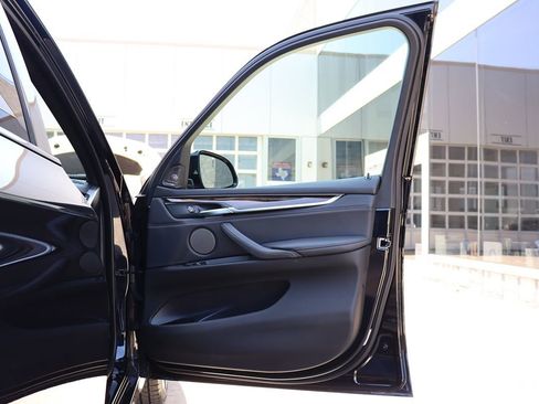 Used 2018 BMW X5 xDrive50i image 40