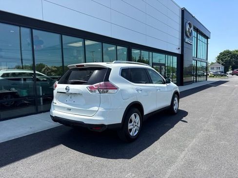 Used 2016 Nissan Rogue S w/ Appearance Package FWD image 3