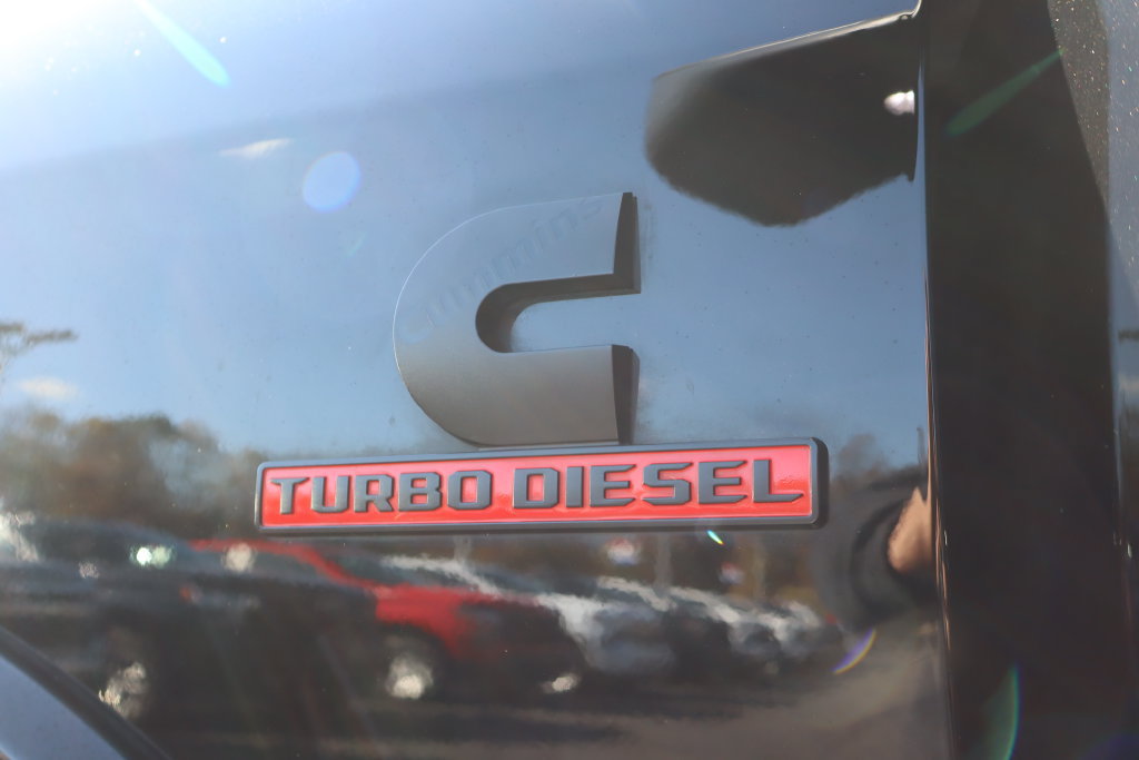 Used 2024 RAM 3500 Limited w/ Night Edition AWD/4WD image 34