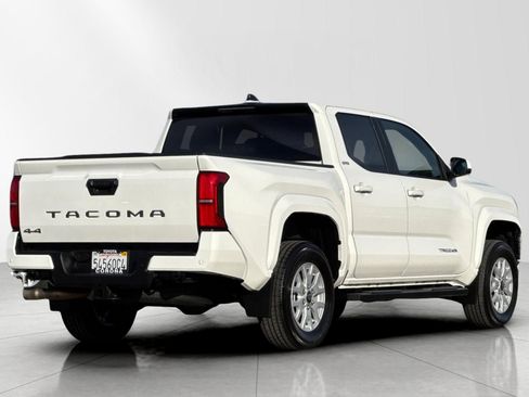 Used 2024 Toyota Tacoma SR5 image 4