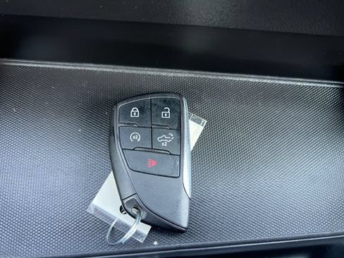 Certified 2023 Chevrolet Silverado 1500 High Country w/ LPO, Dark Essentials Package AWD/4WD image 32