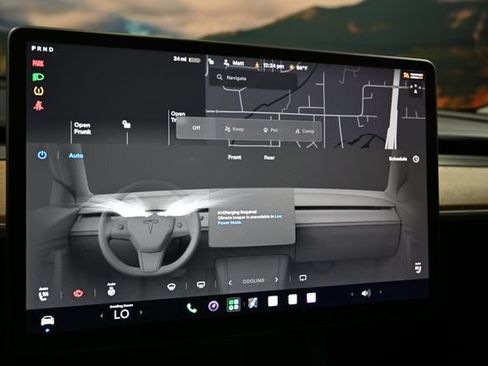Used 2023 Tesla Model 3 Standard Range RWD image 28
