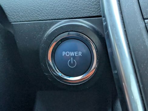 Used 2015 Toyota Camry XLE image 14