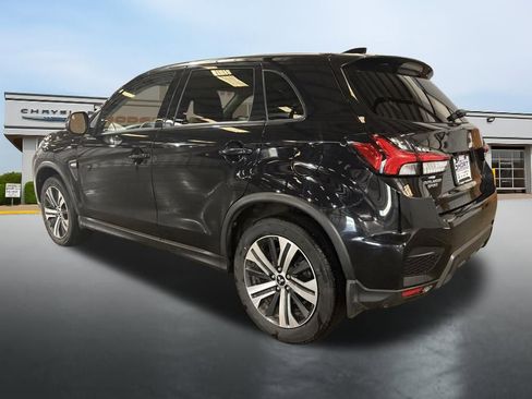 Used 2022 Mitsubishi Outlander Sport ES FWD image 3