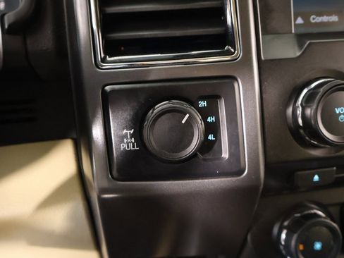 Used 2018 Ford F150 XLT w/ Equipment Group 302A Luxury image 9