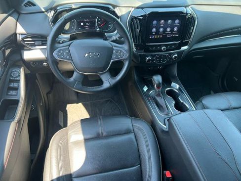 Used 2023 Chevrolet Traverse RS w/ LPO, Floor Liner Package AWD/4WD image 12
