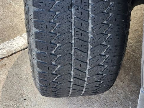 Used 2020 GMC Sierra 1500 SLT image 11