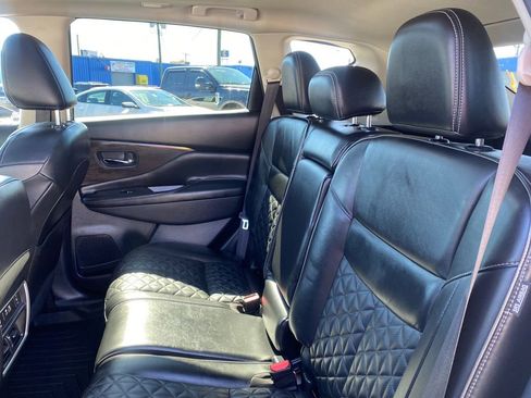 Used 2019 Nissan Murano S image 17