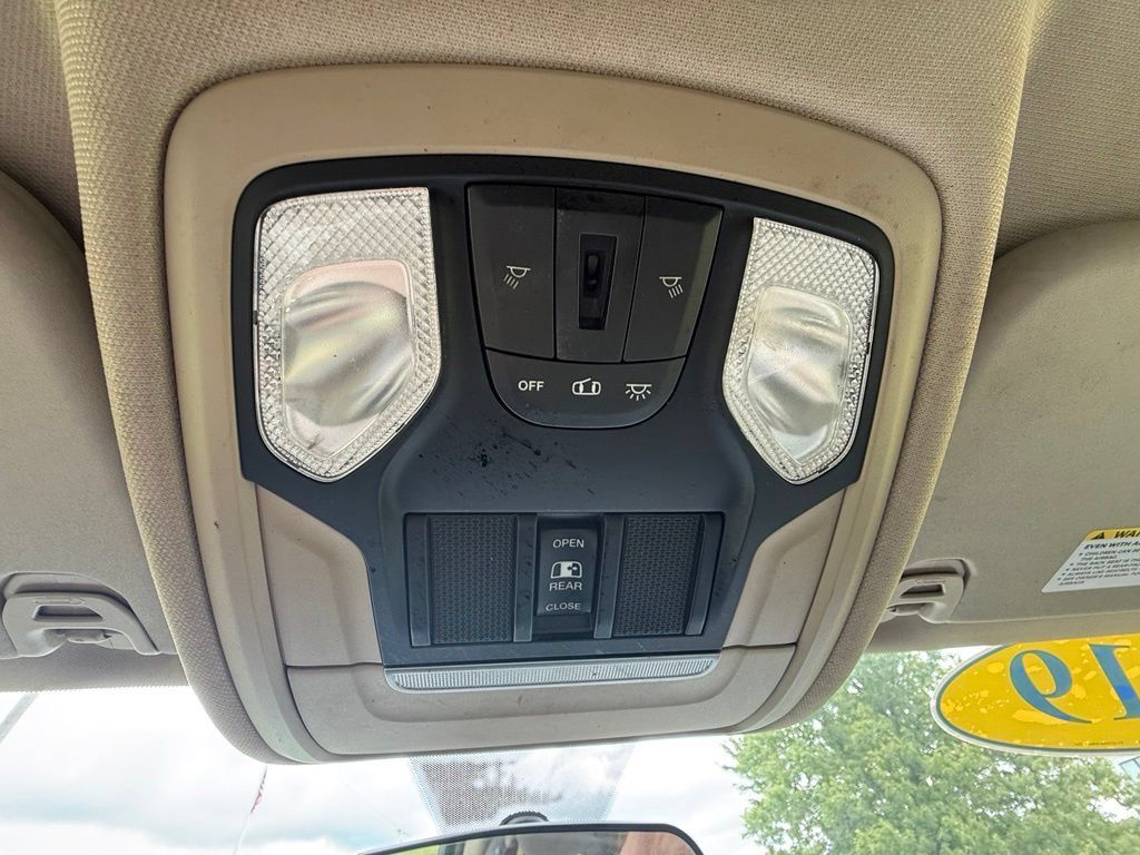 Used 2019 RAM 1500 Tradesman w/ SXT Appearance Group AWD/4WD image 25