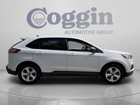 Used 2020 Ford Edge SE FWD image 6