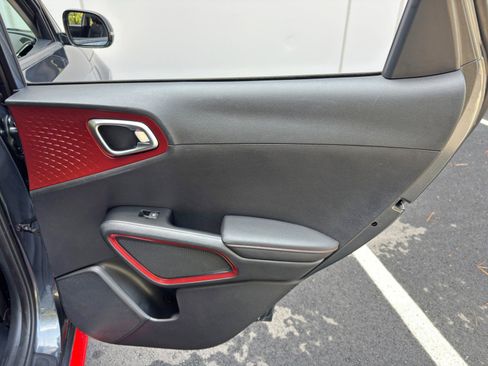 Used 2020 Kia Soul GT-Line Turbo FWD image 43