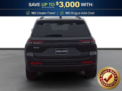 Used 2023 Jeep Grand Cherokee Limited w/ Black Appearance Package RWD image 5