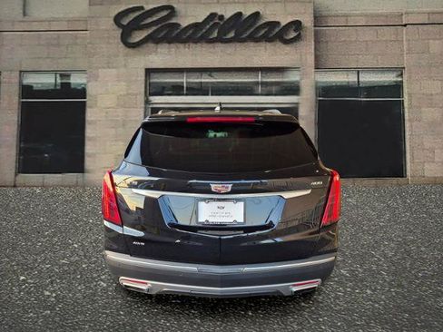 Used 2023 Cadillac XT5 Premium Luxury w/ Technology Package AWD/4WD image 4