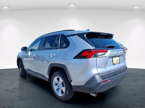Used 2019 Toyota RAV4 XLE AWD/4WD image 9