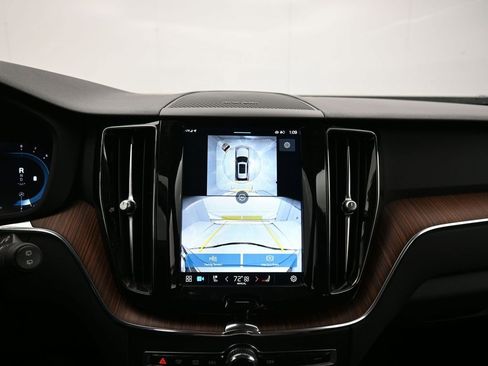 Used 2024 Volvo XC60 B5 Plus image 46