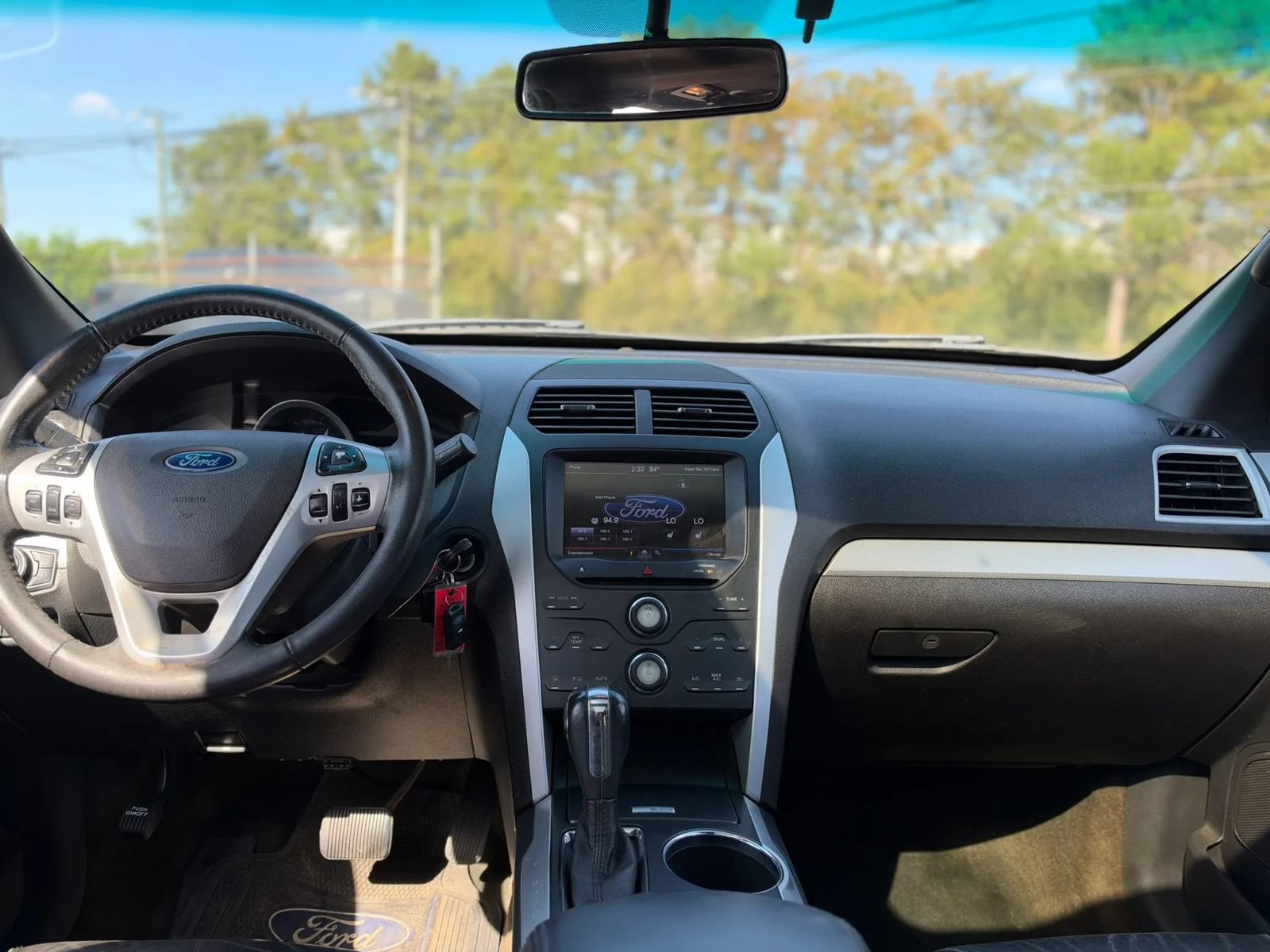 Used 2013 Ford Explorer XLT AWD/4WD image 9