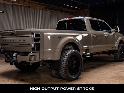 Used 2026 Ford F450 Platinum w/ Platinum Plus Package image 9