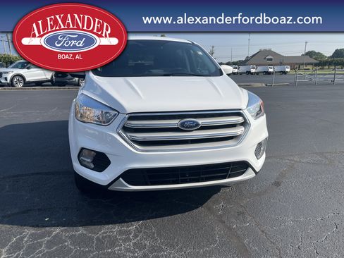 Used 2019 Ford Escape SE FWD image 5