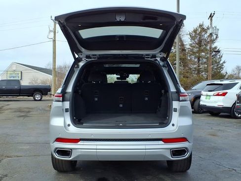 Certified 2022 Jeep Grand Cherokee Summit image 10