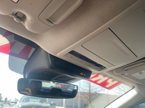 Used 2024 MAZDA MAZDA3 s image 19