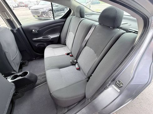 Used 2018 Nissan Versa SV FWD image 18