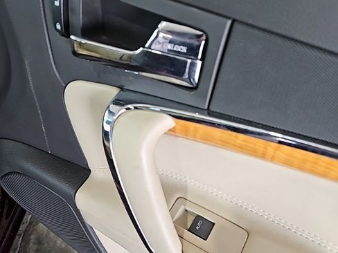 Used 2011 Lincoln MKZ image 12