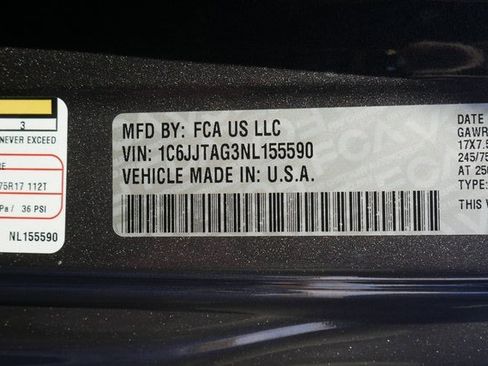 Used 2022 Jeep Gladiator Sport image 27