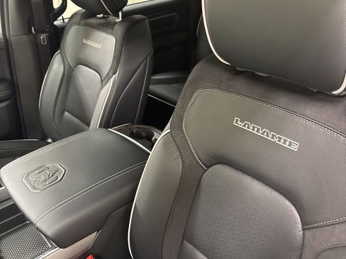 New 2026 RAM 1500 Laramie AWD/4WD image 17