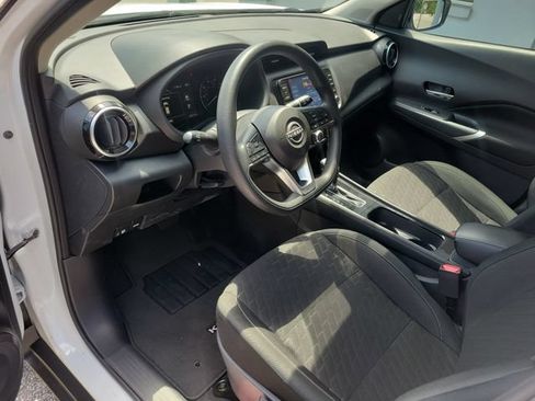 Used 2024 Nissan Kicks SV FWD image 6