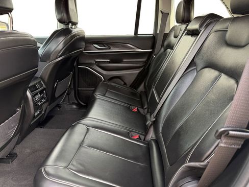 Certified 2022 Jeep Grand Cherokee Limited image 13