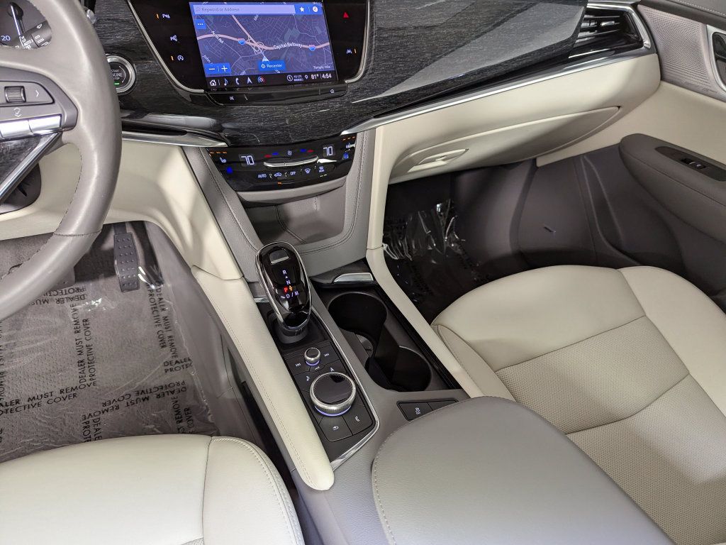 Used 2023 Cadillac XT6 Premium Luxury w/ Technology Package AWD/4WD image 43