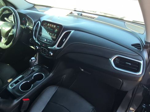 Used 2018 Chevrolet Equinox Premier FWD image 31