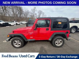 Used 1998 Jeep Wrangler Sport video 2