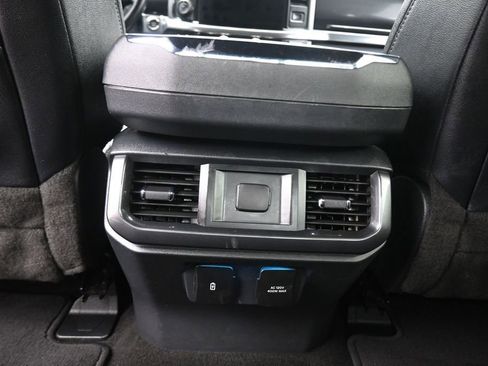Used 2022 Ford F150 Lariat AWD/4WD image 39