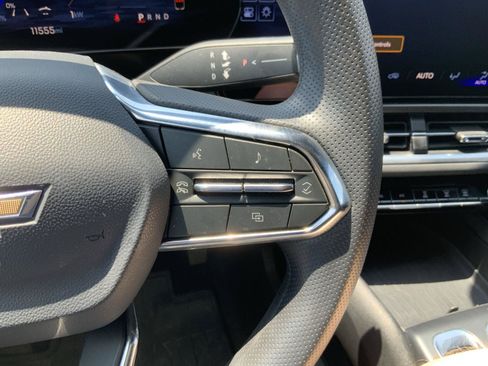 Used 2025 Chevrolet Equinox EV LT w/ LPO, All-Weather Mat Package FWD image 26