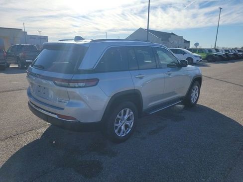 Used 2022 Jeep Grand Cherokee Limited image 22