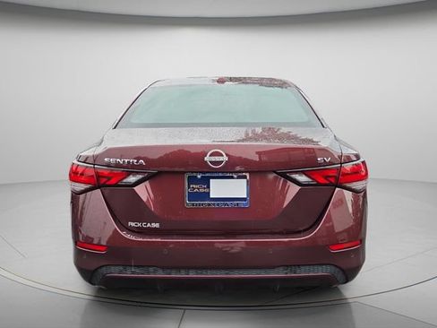 Used 2024 Nissan Sentra SV FWD image 5