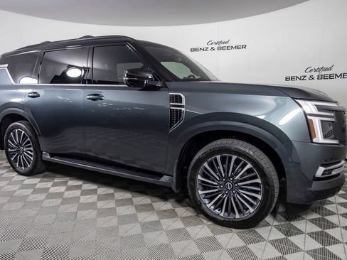 Used 2026 Nissan Armada Platinum Reserve AWD/4WD image 2