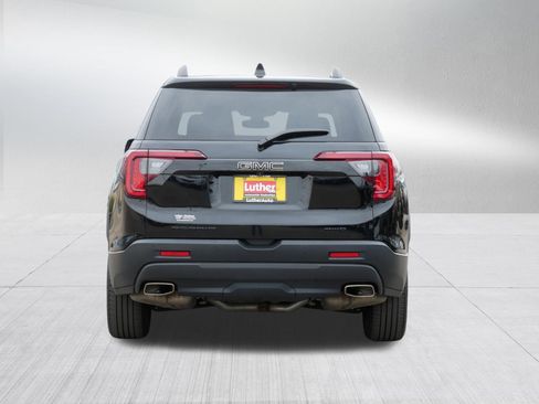 Used 2023 GMC Acadia SLT w/ Elevation Edition image 6