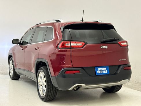 Used 2016 Jeep Cherokee Limited w/ Luxury Group FWD image 7
