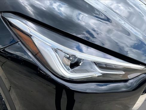 Used 2020 INFINITI QX50 Luxe w/ Navigation Package FWD image 28